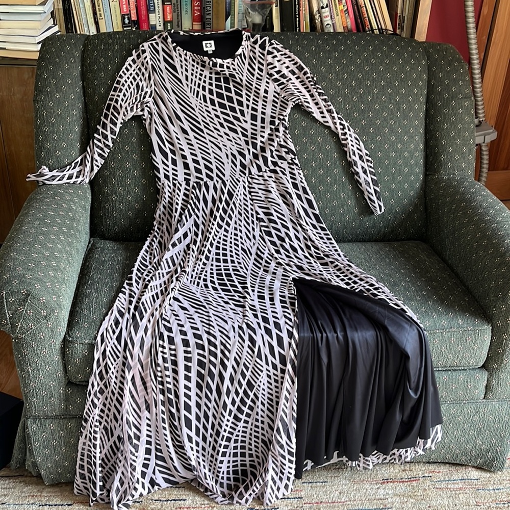 Full length formal dress worn once for my daughters wedding